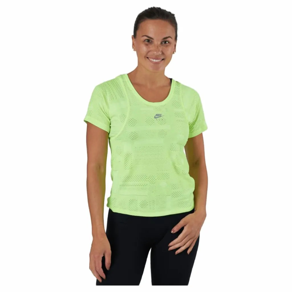 Nike Air Dri-fit Women's Short-slee Volt/reflective Silv* T-Shirts|Löpning
