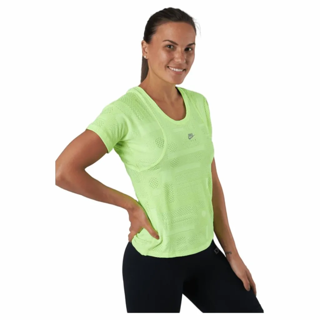 Nike Air Dri-fit Women's Short-slee Volt/reflective Silv* T-Shirts|Löpning