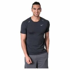 Nike TechKnit Ultra SS Black* T-Shirts|Löpning