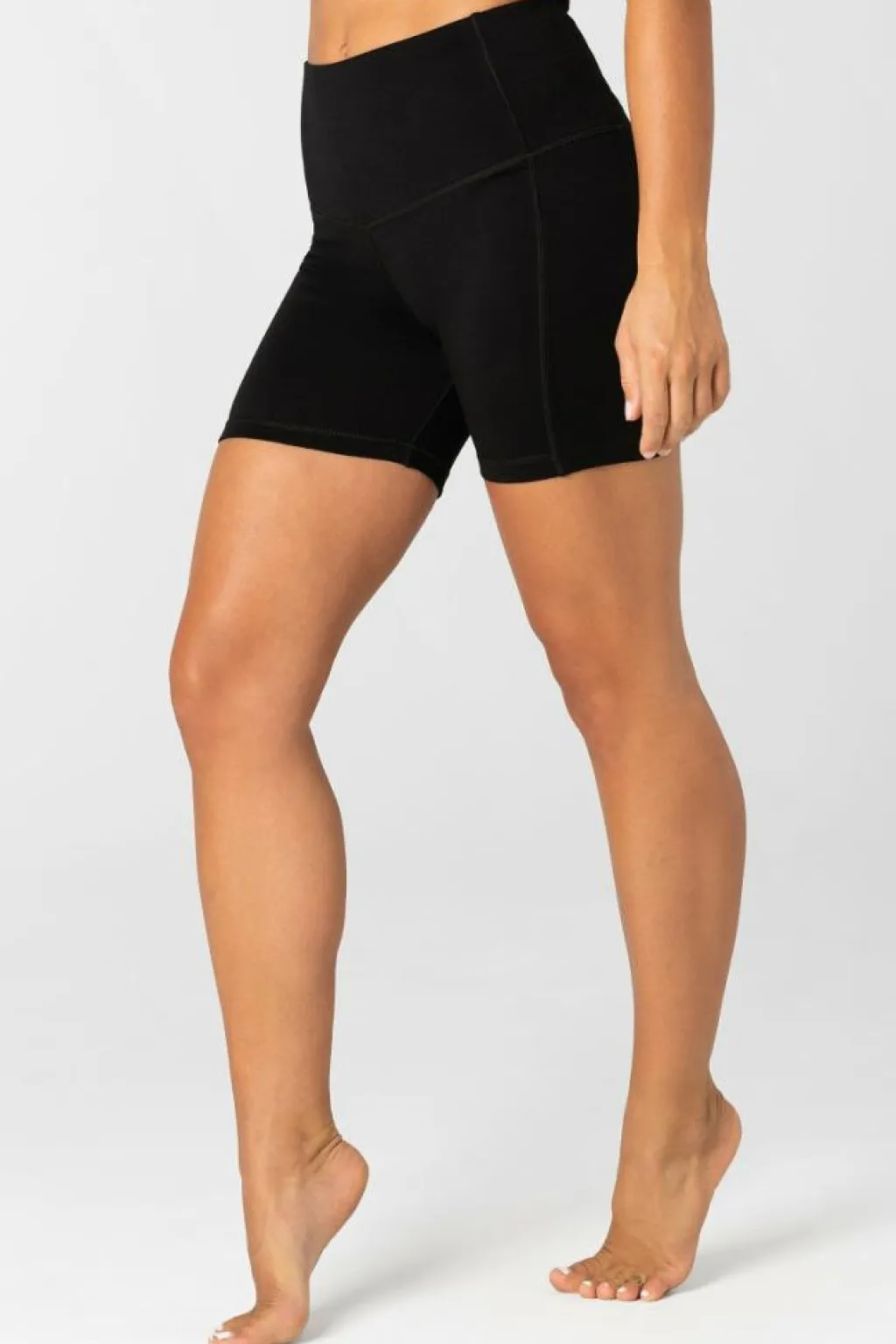Super.Natural W Liquid Flow Shorts Black* Shorts|Träning