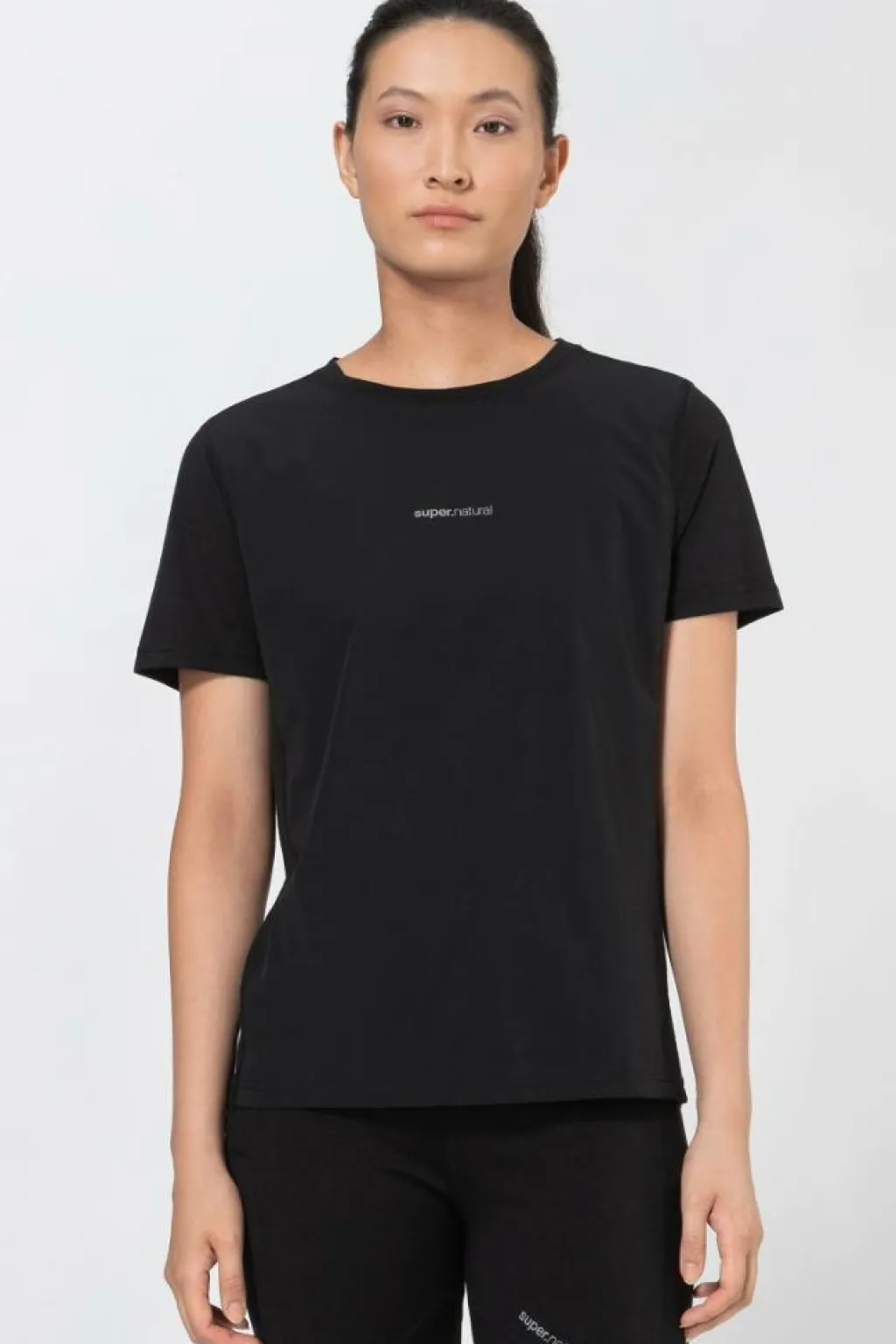 Super.Natural W Windbreaker Tee Black* Yoga|T-Shirts